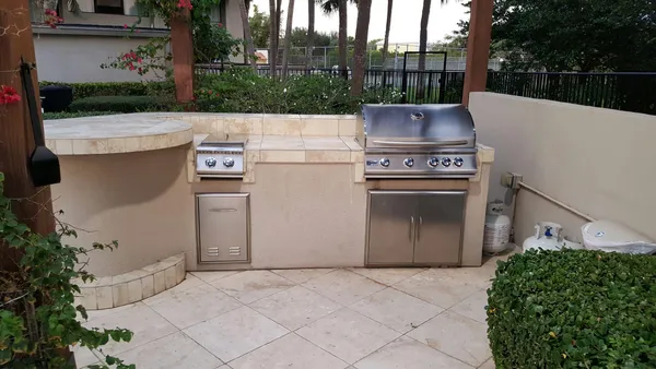 $1,750 | 1830 Embassy Drive, Unit 506, West Palm Beach, FL 33401