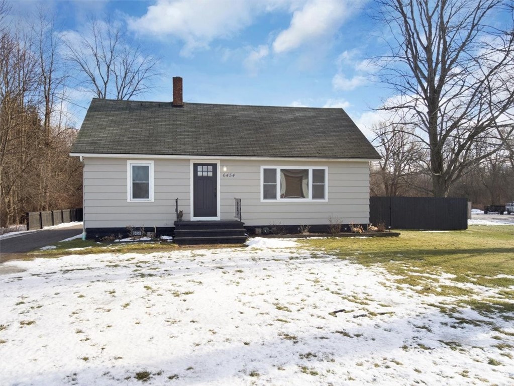 6454 Furnace Road Ontario, NY 14519 - Photo 2 of 47