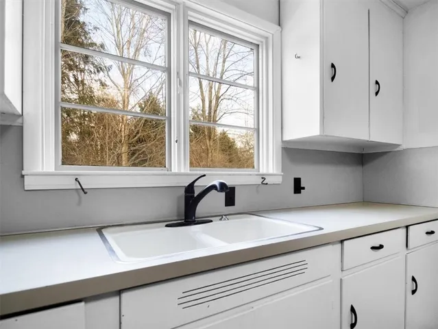 $179,900 | 6454 Furnace Road, Ontario, NY 14519