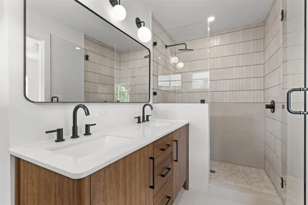 $3,150 | 404 Arbor Lane, Austin, TX 78745