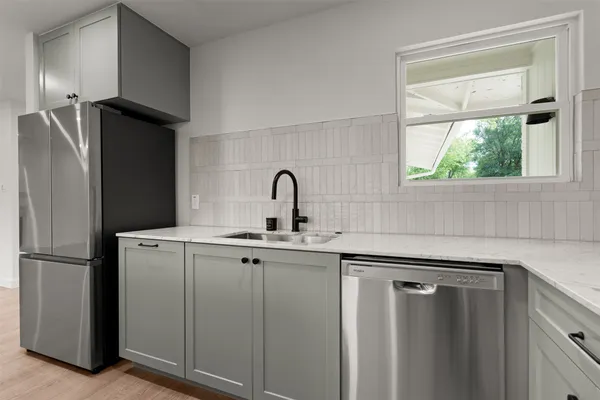 $3,150 | 404 Arbor Lane, Austin, TX 78745