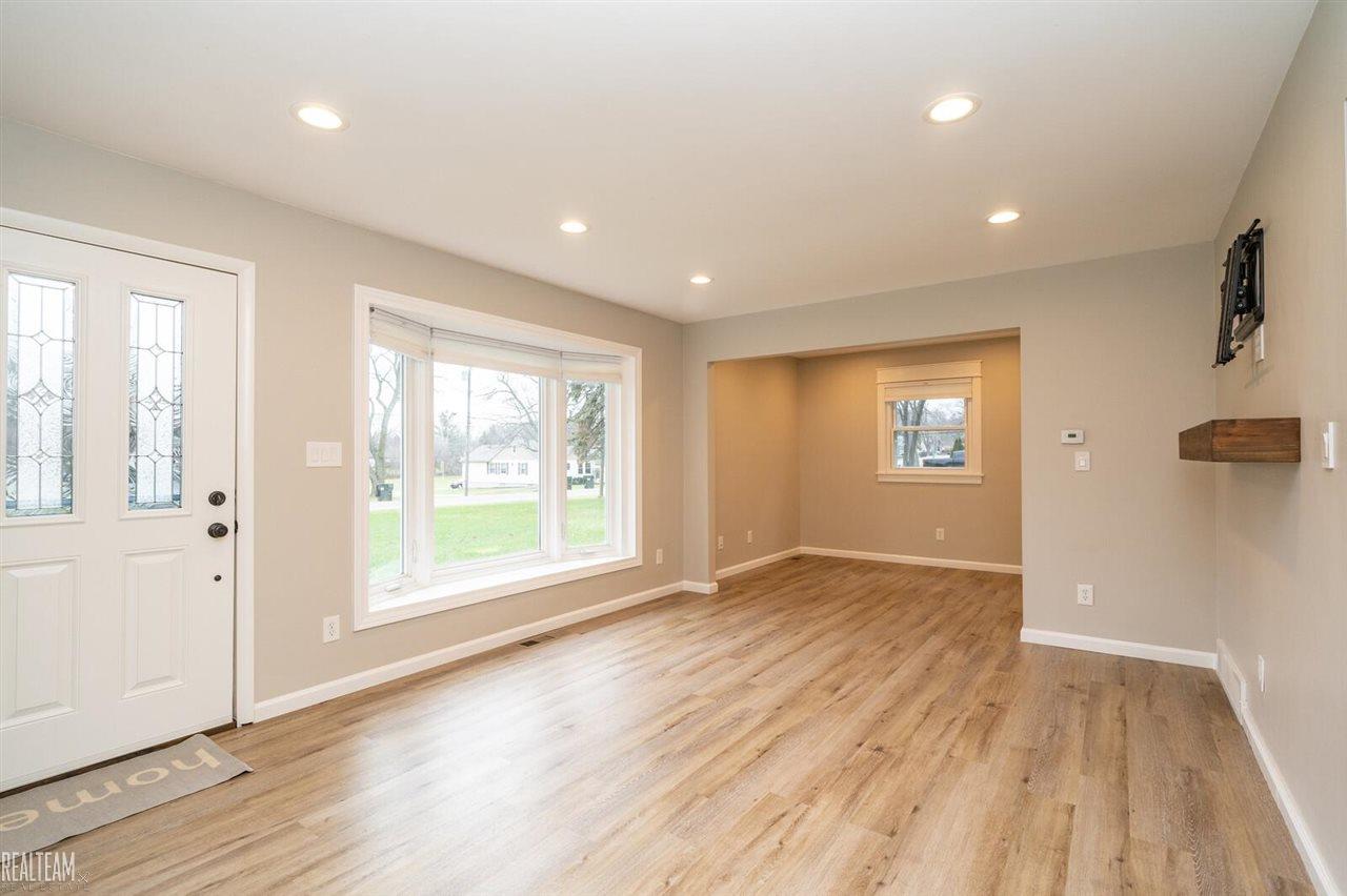 340 Lehigh Road Rochester Hills, MI 48307 - Photo 3 of 29