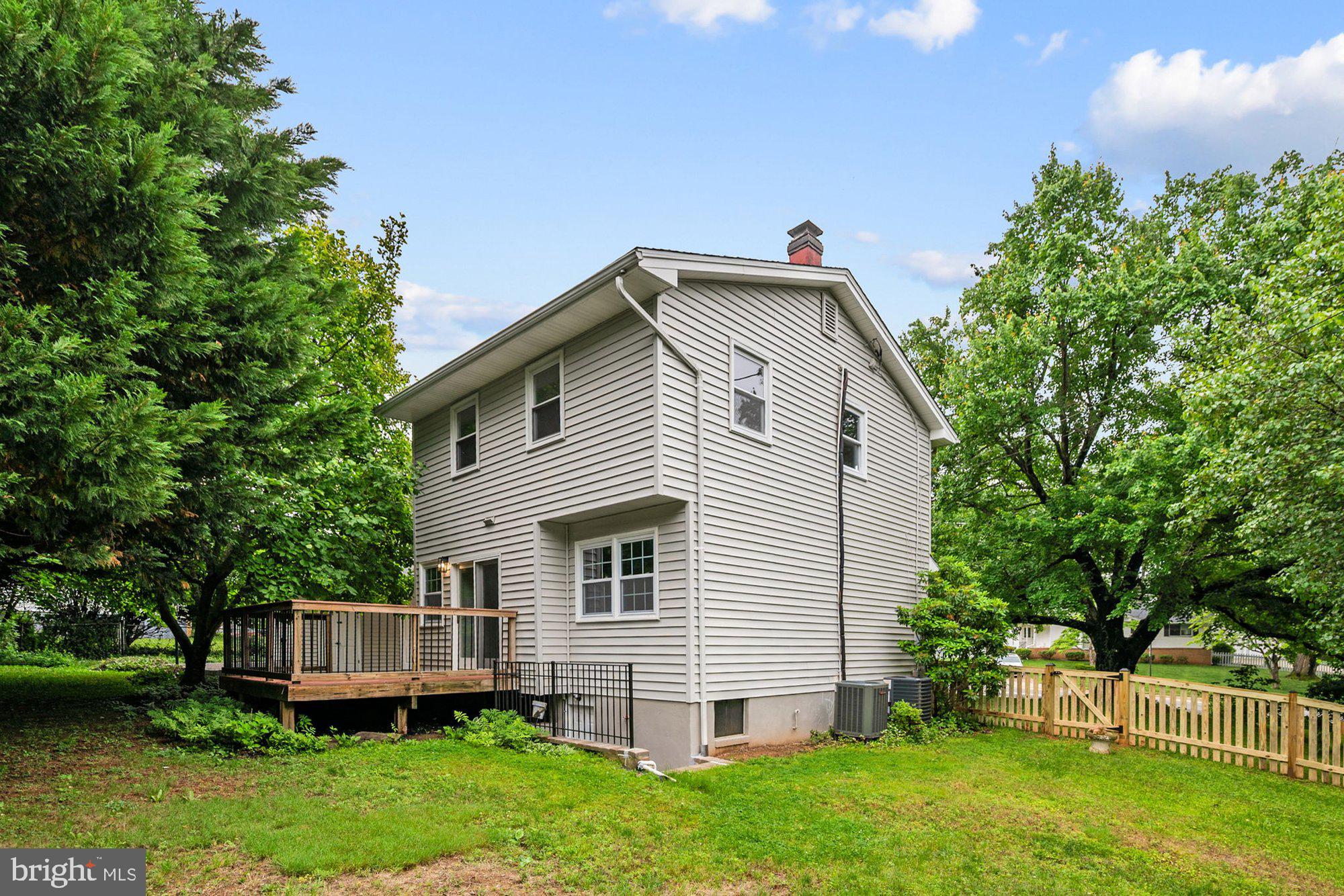 8612 Cottage Street Vienna, VA 22180 - Photo 70 of 73