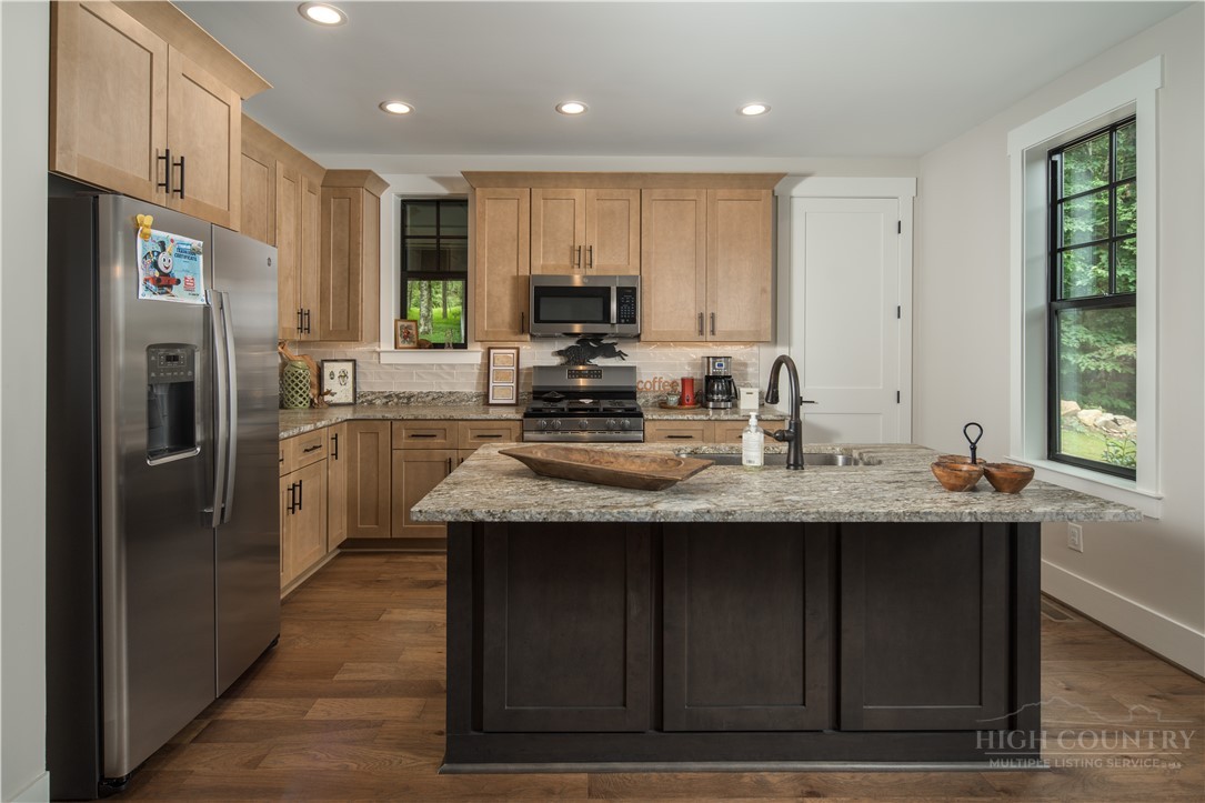 9391 Blackberry Road Lenoir, NC 28645 - Photo 7 of 21