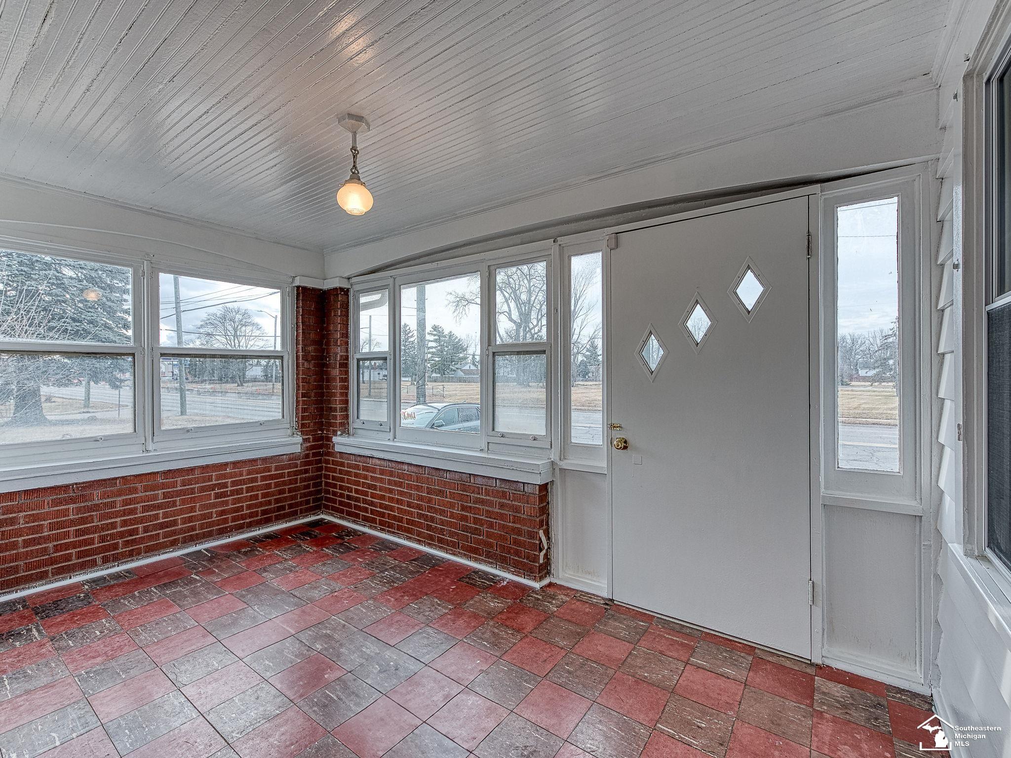 1524 South Custer Road Monroe, MI 48161 - Photo 8 of 50