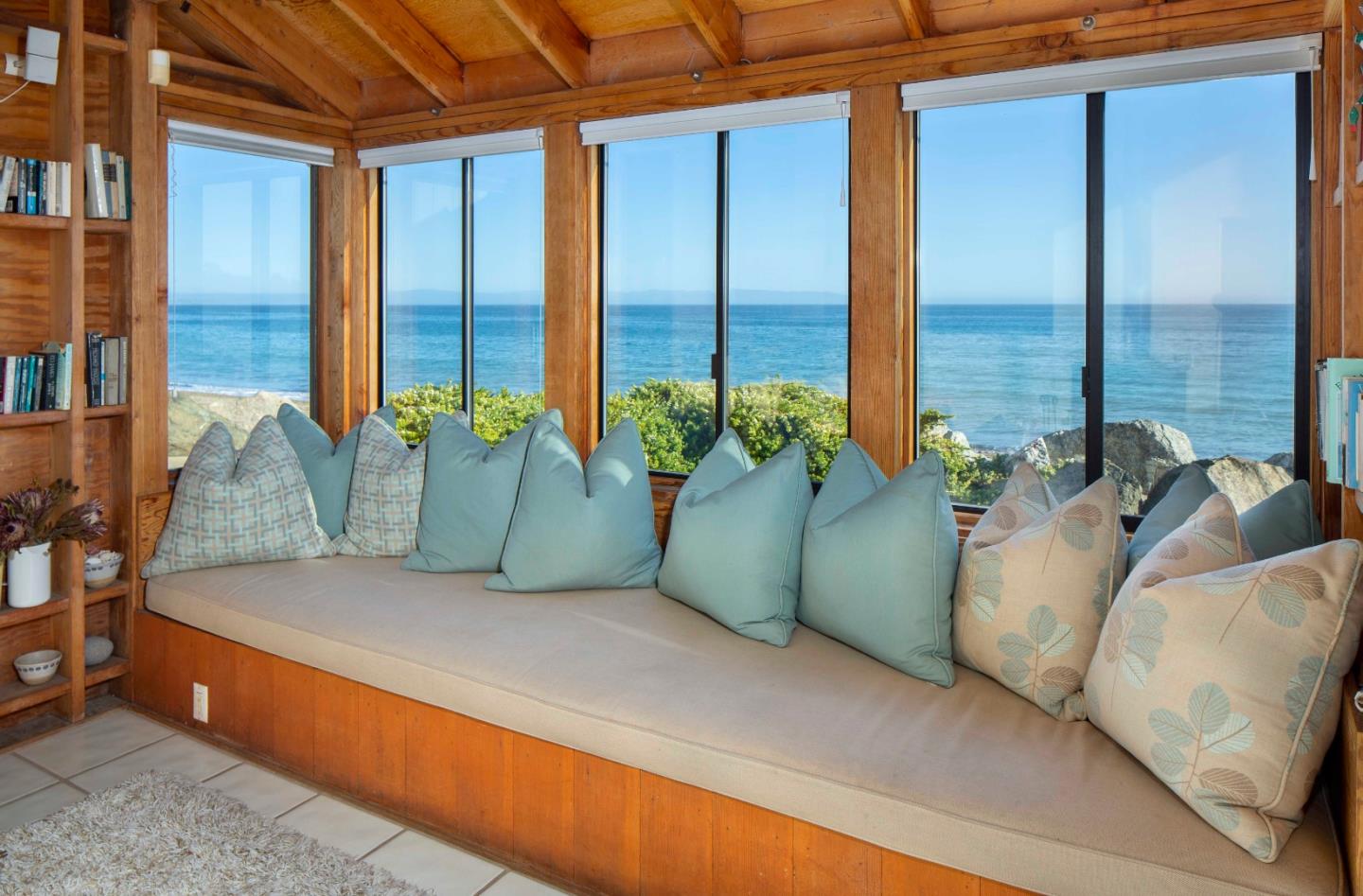 12 Potbelly Beach Road Aptos, CA 95003 - Photo 4 of 27 Gallery Image 4