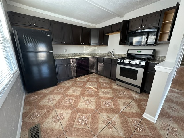 116 Delaware Drive Bolingbrook, IL 60440 - Photo 4 of 15