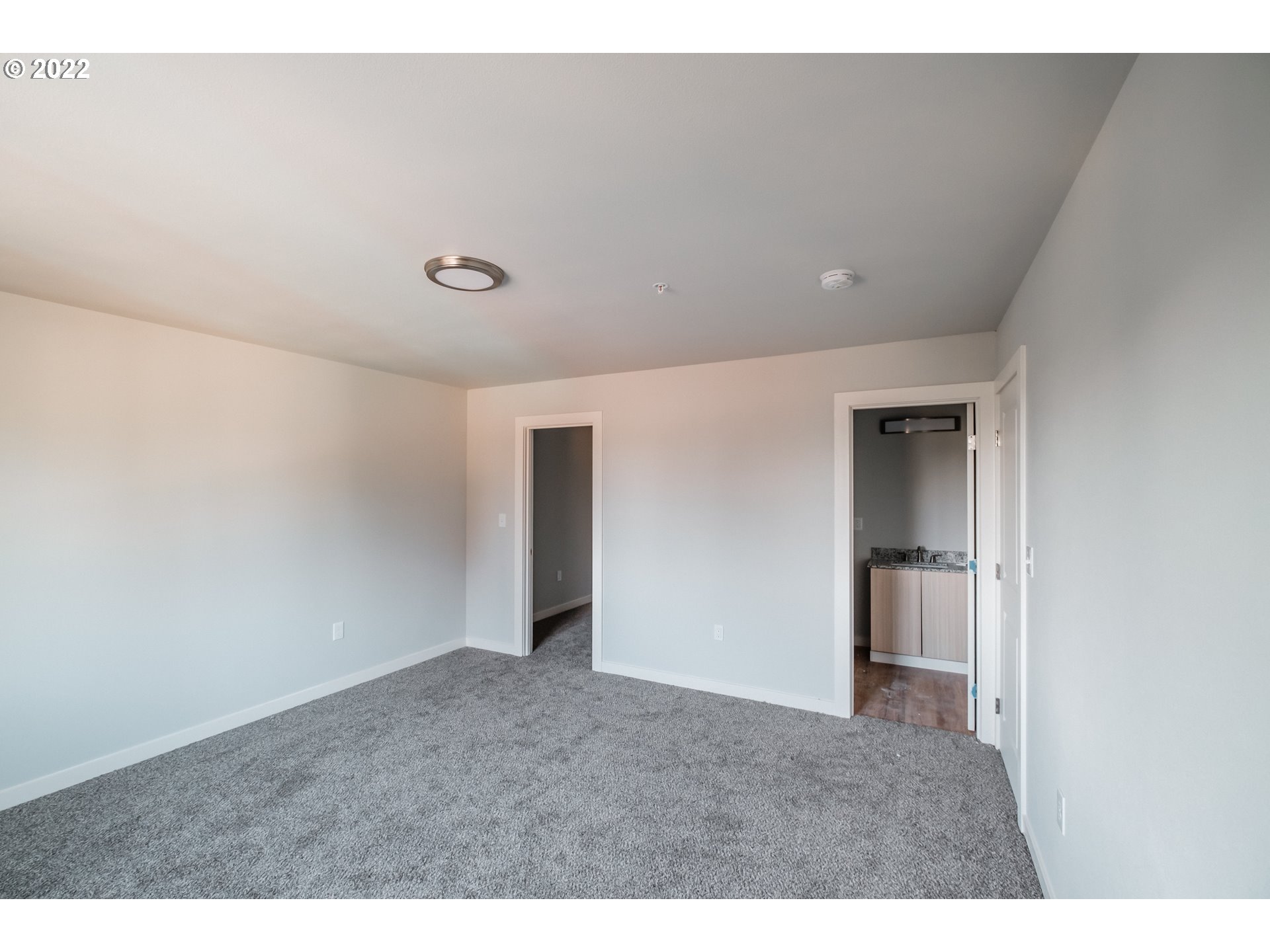 1671 Cooper Street Lebanon, OR 97355 - Photo 15 of 32 a view of an empty room