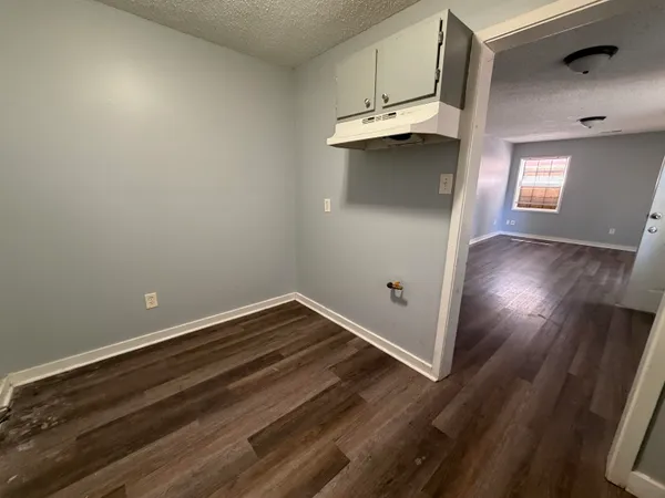 $1,050 | 1300 Robin Hood Lane, Memphis, TN 38111