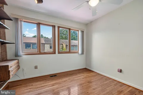 $389,900 | 5614 Thicket Lane, Columbia, MD 21044