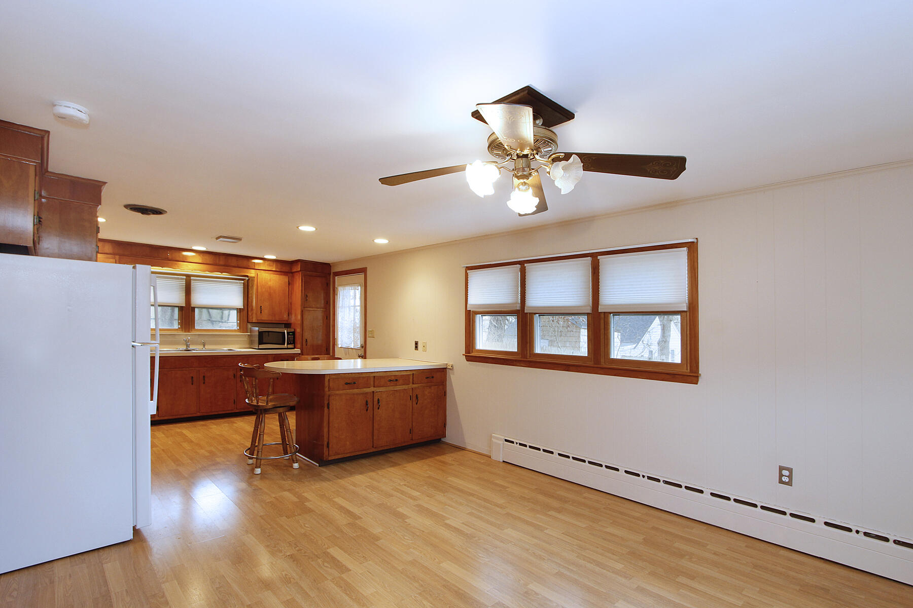 4 Van Bummel Road Buzzards Bay, MA 02532 - Photo 11 of 34 _MG_8195F