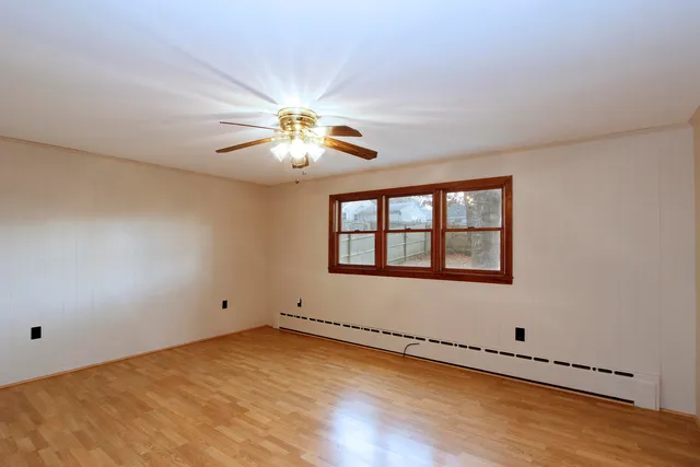 $580,000 | 4 Van Bummel Road, Buzzards Bay, MA 02532