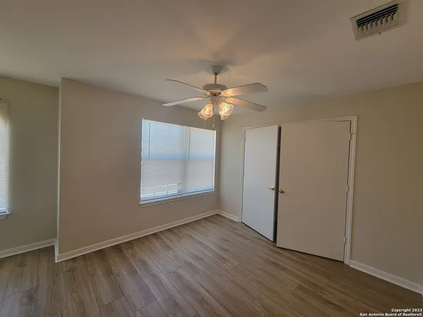 $1,395 | 10527 Hunters Pond, San Antonio, TX 78224