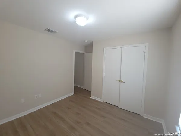 $1,395 | 10527 Hunters Pond, San Antonio, TX 78224