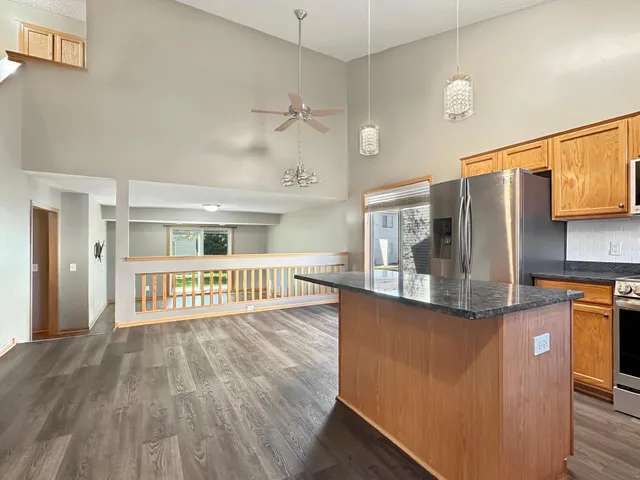 $2,295 | 1556 Chartreux Avenue, Shakopee, MN 55379