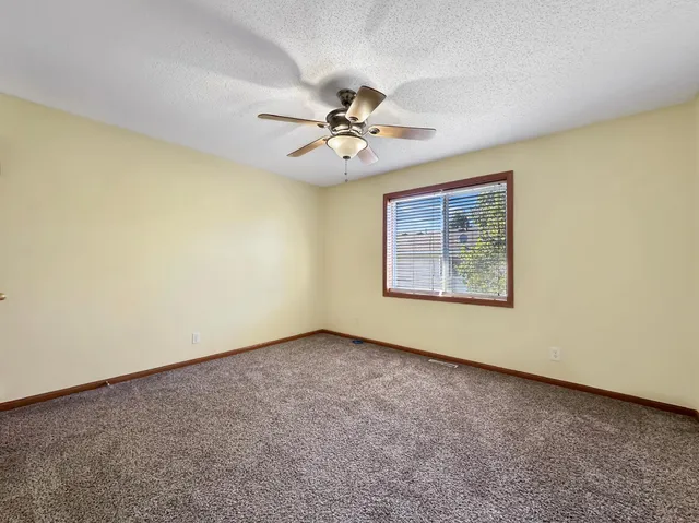 $2,295 | 1556 Chartreux Avenue, Shakopee, MN 55379