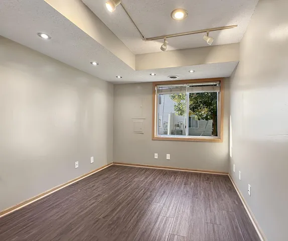 $2,295 | 1556 Chartreux Avenue, Shakopee, MN 55379