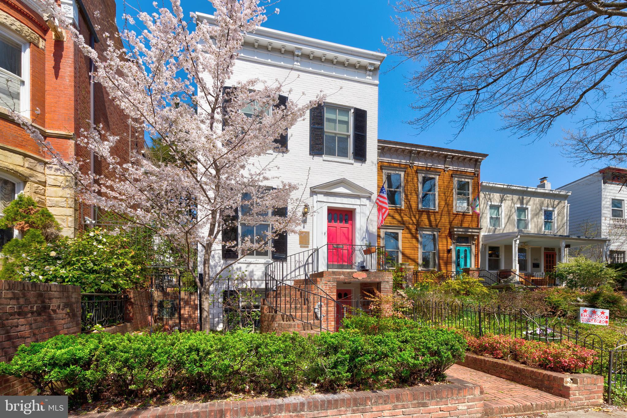 636 G Street Southeast Washington, DC 20003 - Photo 2 of 34 Coveted Eastern Market Location