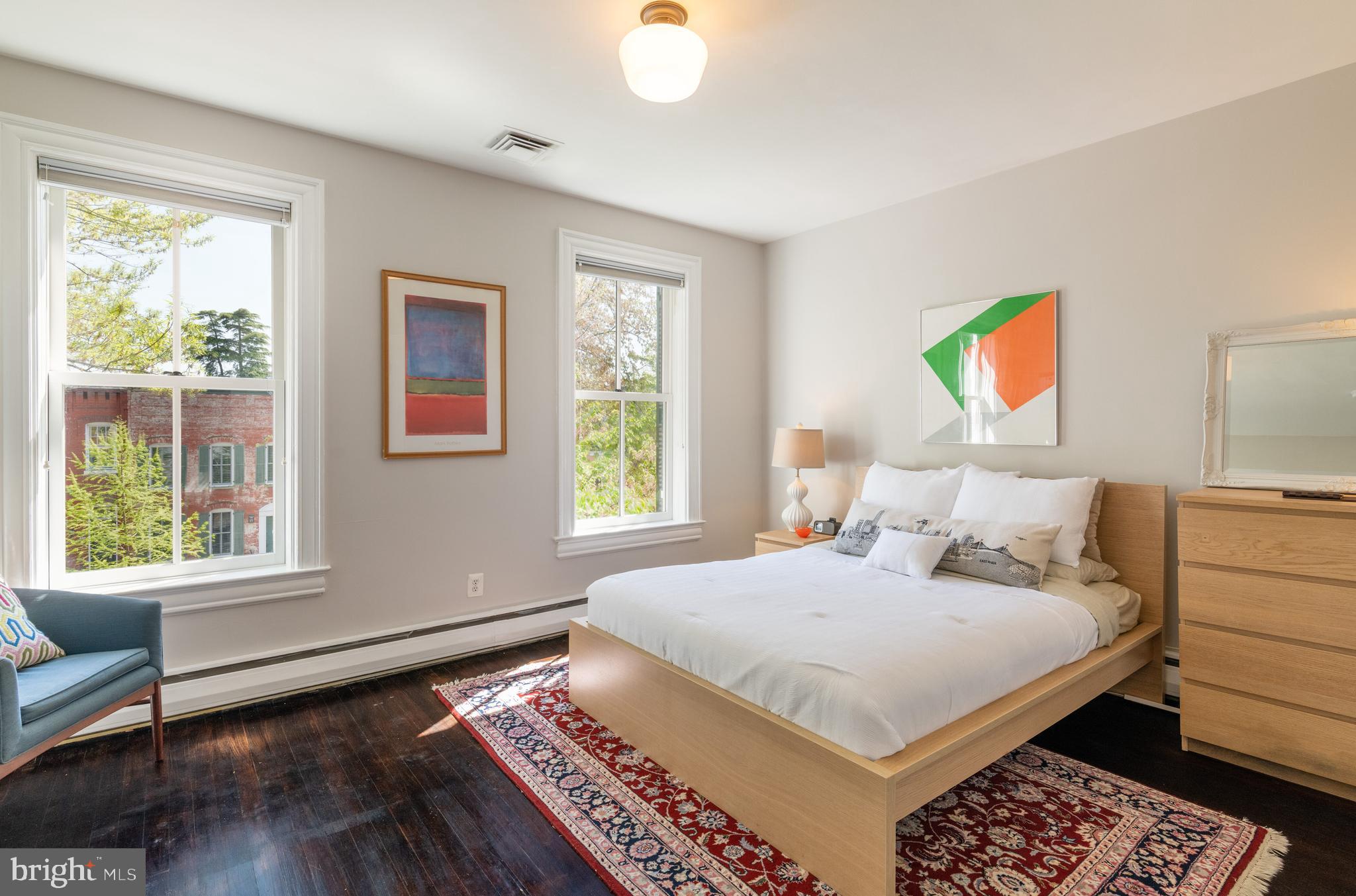 636 G Street Southeast Washington, DC 20003 - Photo 16 of 34 Spacious primary bedroom