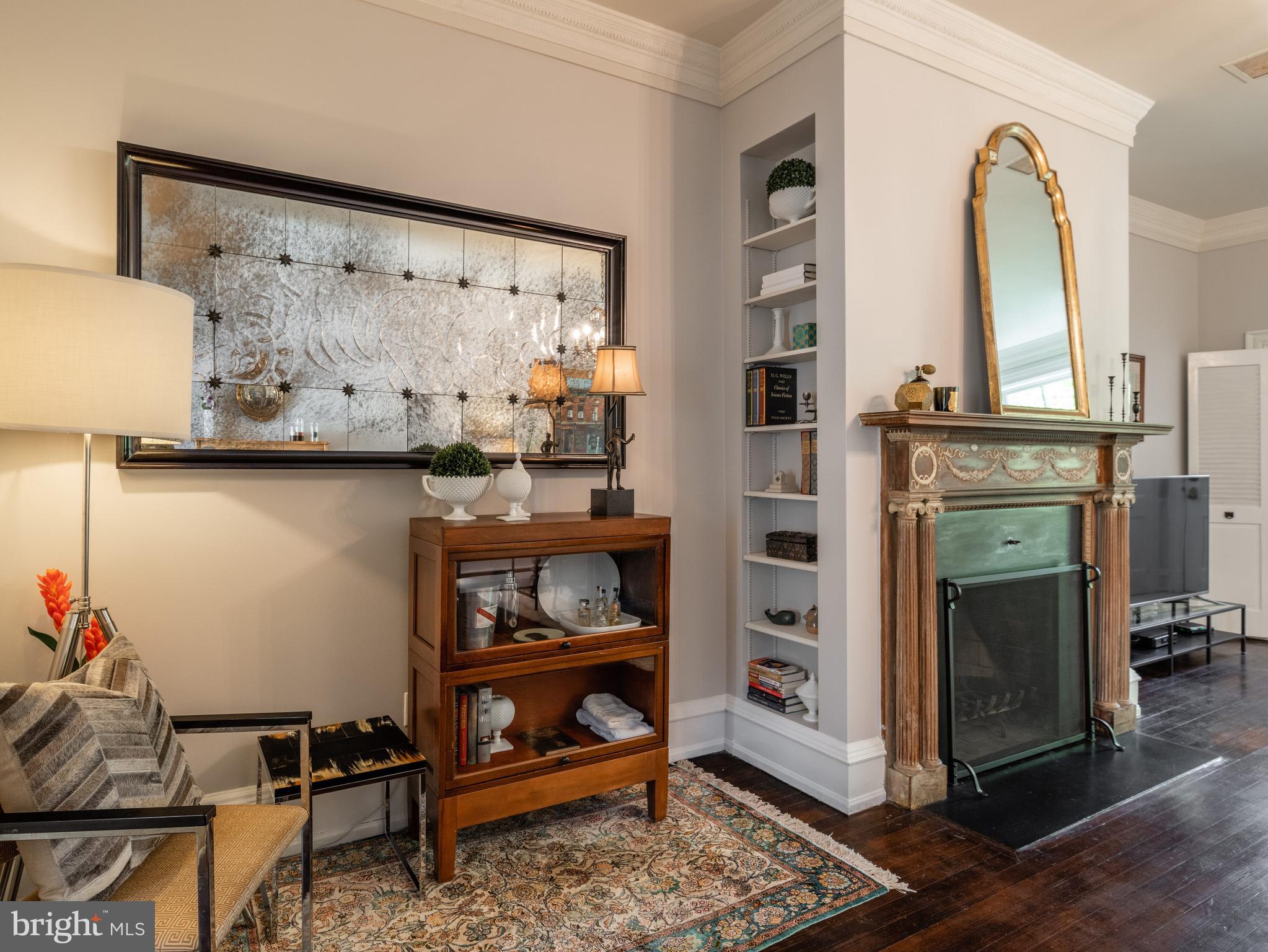 636 G Street Southeast Washington, DC 20003 - Photo 7 of 34 Elegant original details