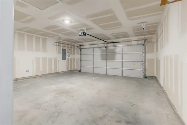 $1,995 | 2200 Dunbar Drive, Sherman, TX 75092