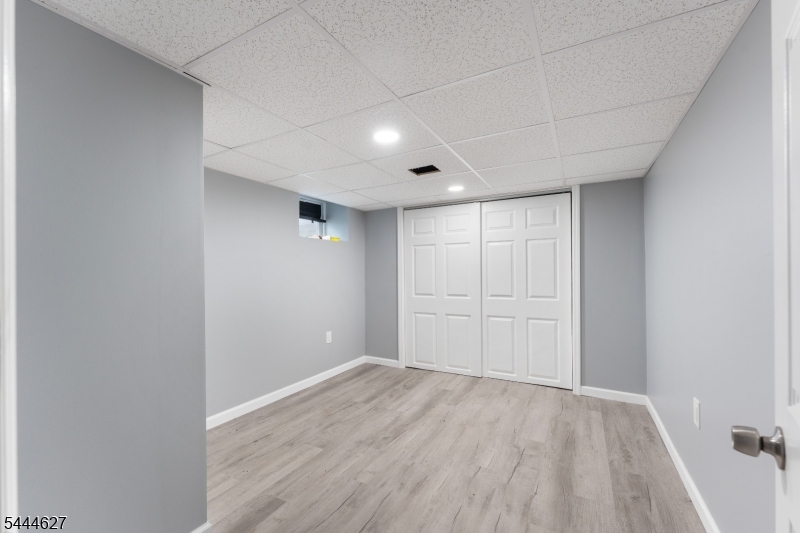 325 Roycefield Road Hillsborough, NJ 08844 - Photo 21 of 41