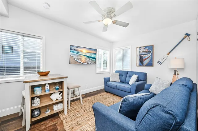 $2,895,000 | 121 25th Street, Newport Beach, CA 92663