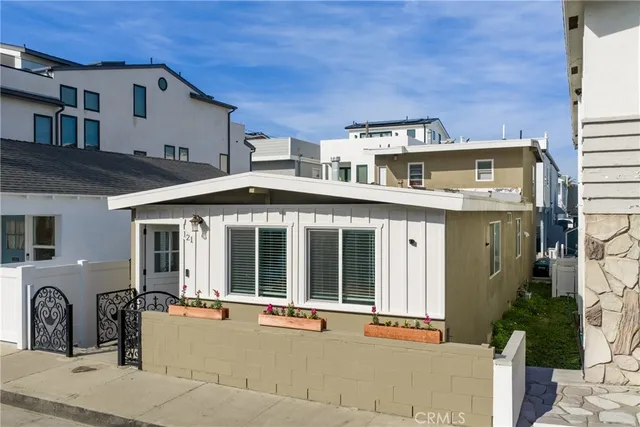 $2,895,000 | 121 25th Street, Newport Beach, CA 92663