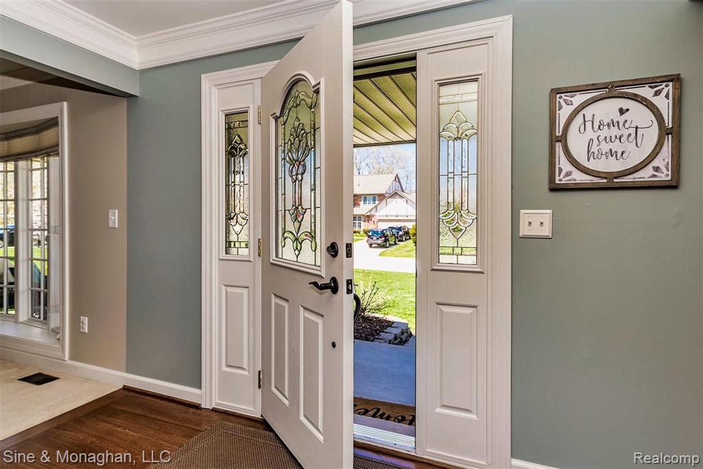 531 Shellbourne Drive Rochester Hills, MI 48309 - Photo 6 of 51