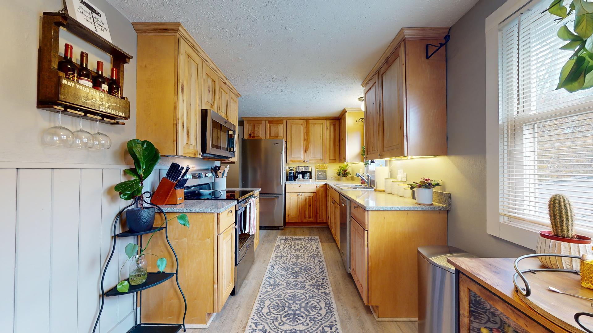 60 Constitution Drive Westbrook, ME 04092 - Photo 11 of 44 Tidy and Clean Kitchen