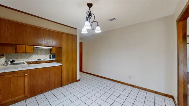 $1,900 | 2704 Wilderness Drive North, College Station, TX 77845