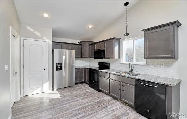 $335,000 | 70 Village Cir Drive, Winfield, MO 63389