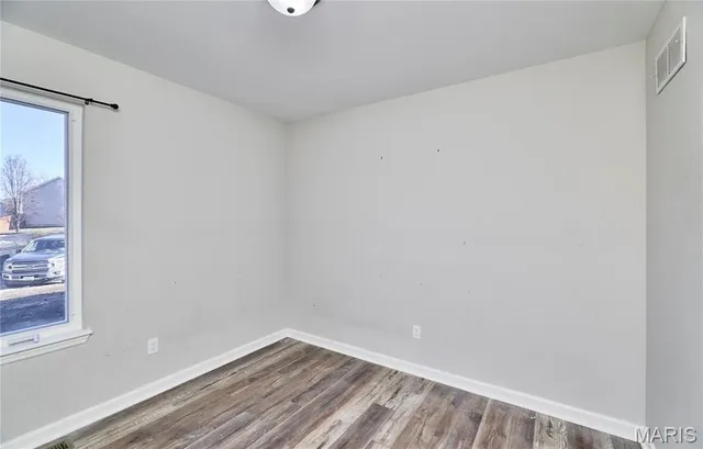 $335,000 | 70 Village Cir Drive, Winfield, MO 63389