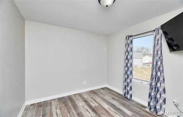 $335,000 | 70 Village Cir Drive, Winfield, MO 63389