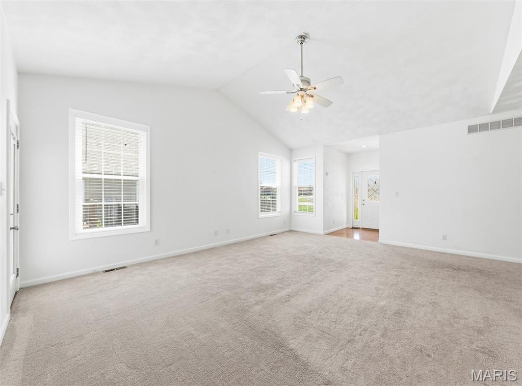85 Chase Way Highland, IL 62249 - Photo 10 of 44