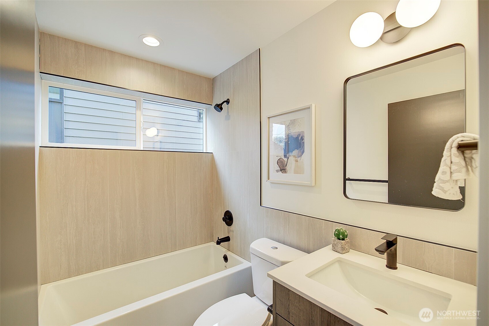 7912 34th Avenue Southwest, Unit B Seattle, WA 98126 - Photo 15 of 17