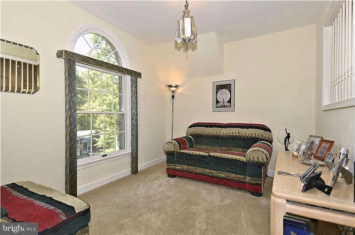 1723 Besley Road Vienna, VA 22182 - Photo 15 of 28 Bedroom (Master)