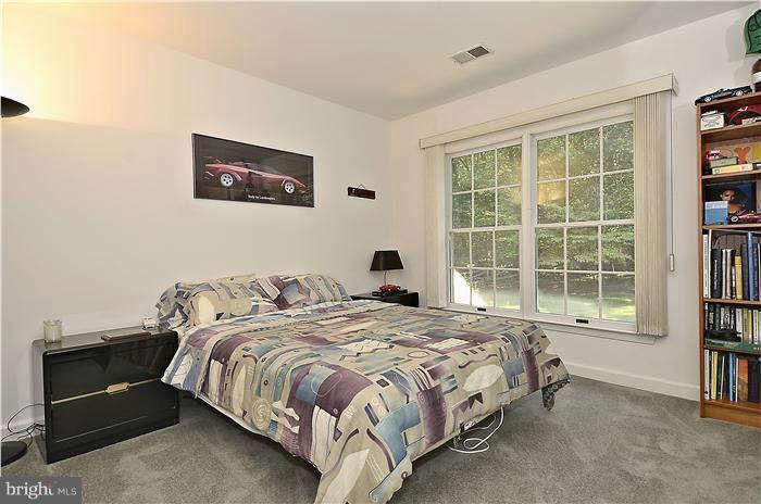 1723 Besley Road Vienna, VA 22182 - Photo 18 of 28 Bedroom
