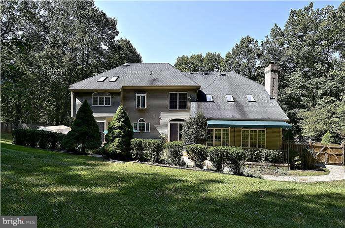 1723 Besley Road Vienna, VA 22182 - Photo 28 of 28 Exterior (Rear)