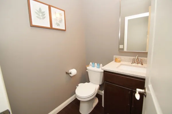 $665,000 | 5525 Willmeyer Drive, Bettendorf, IA 52722