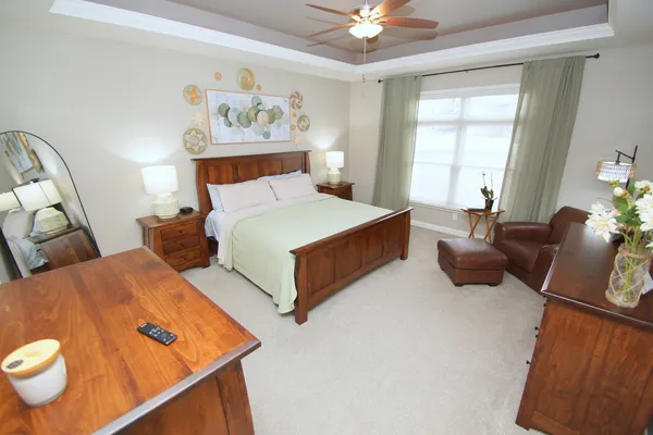 $665,000 | 5525 Willmeyer Drive, Bettendorf, IA 52722