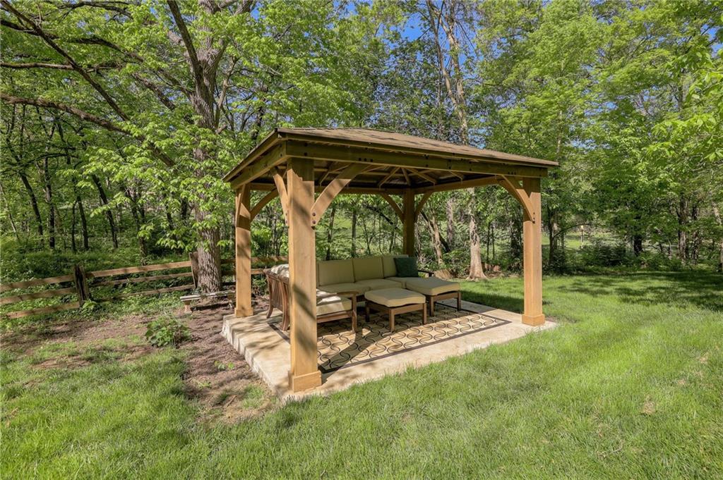 806 West Red Bridge Road Kansas City, MO 64114 - Photo 44 of 50