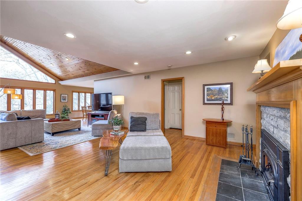 806 West Red Bridge Road Kansas City, MO 64114 - Photo 6 of 50