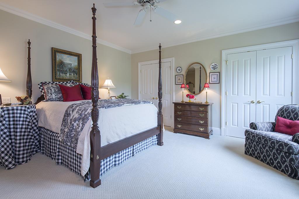 3610 Trimble Road Nashville, TN 37215 - Photo 19 of 29 Upstairs Master - Double Closets, Full Bath with double vanities