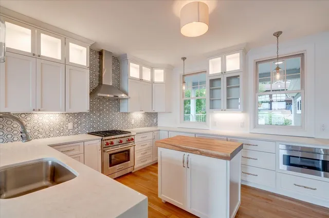 $2,400,000 | 5511 Mendota Drive, Middleton, WI 53562