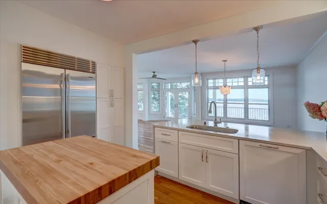 $2,400,000 | 5511 Mendota Drive, Middleton, WI 53562