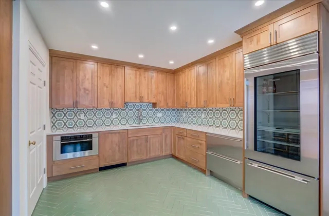 $2,400,000 | 5511 Mendota Drive, Middleton, WI 53562