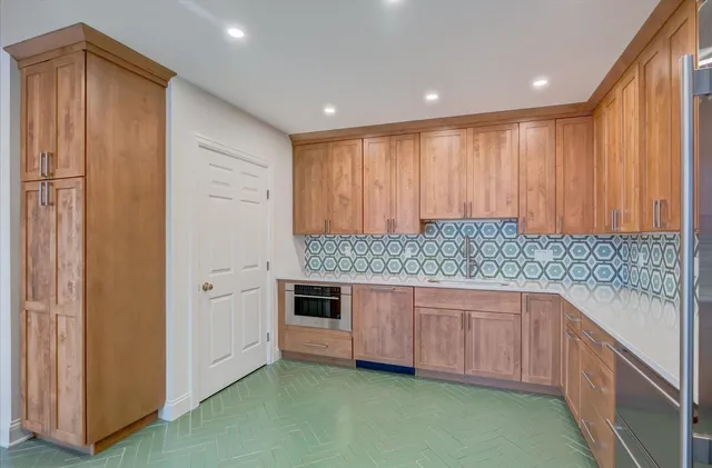 $2,400,000 | 5511 Mendota Drive, Middleton, WI 53562