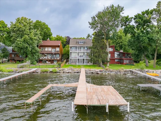 $2,400,000 | 5511 Mendota Drive, Middleton, WI 53562