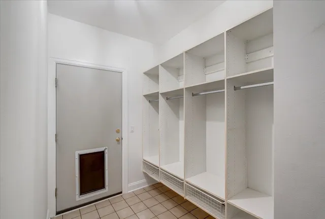 $2,400,000 | 5511 Mendota Drive, Middleton, WI 53562